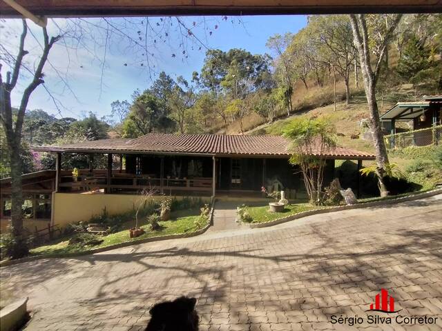 #161 - Casa para Venda em Santo Antônio do Pinhal - SP