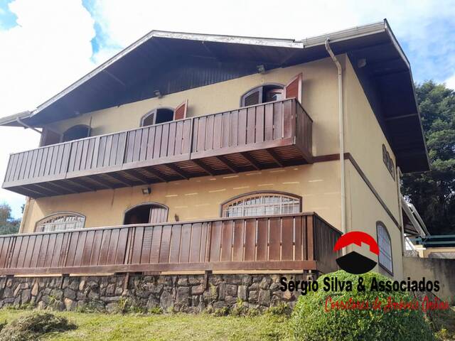 #200 - Casa para Venda em Campos do Jordão - SP